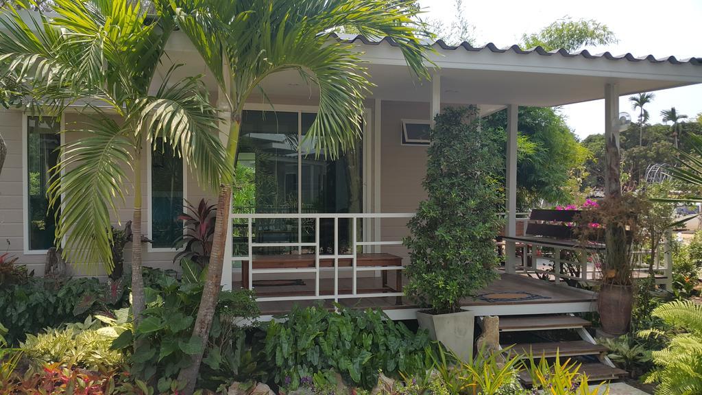 Oyo 75402 Villa Rayonghouse Ban Nong Sai Yong Екстериор снимка